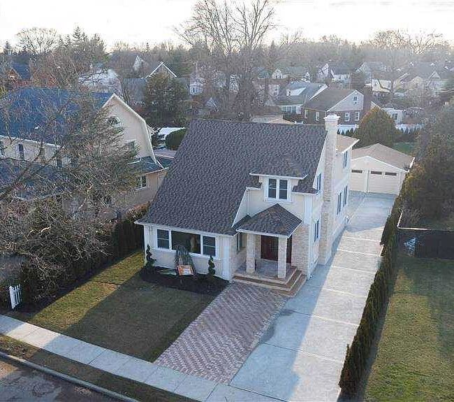 Roof replacement on Long Island, completed by Hempstead Remodeling