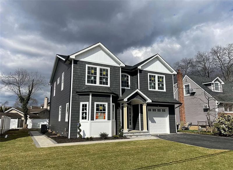Roofing and siding in Hempstead, NY, completed by Hempstead Remodeling